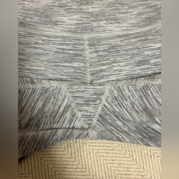 Lululemon Align Leggings Size 4 - Picture 7 of 9